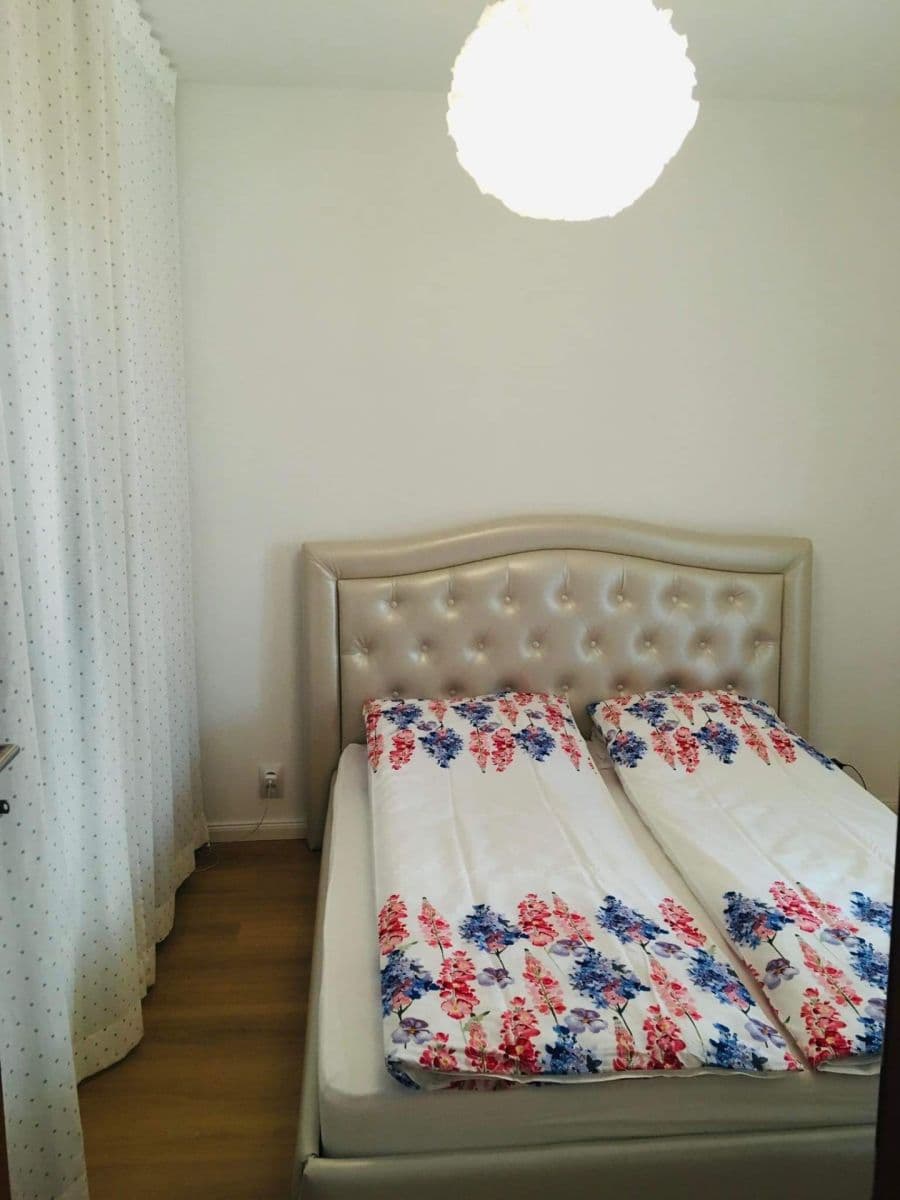 Pronájem bytu 2+kk 42 m², Plzeňská, Praha, Praha Pronájem bytu 2+kk 42 m², Plzeňská, Praha, Praha