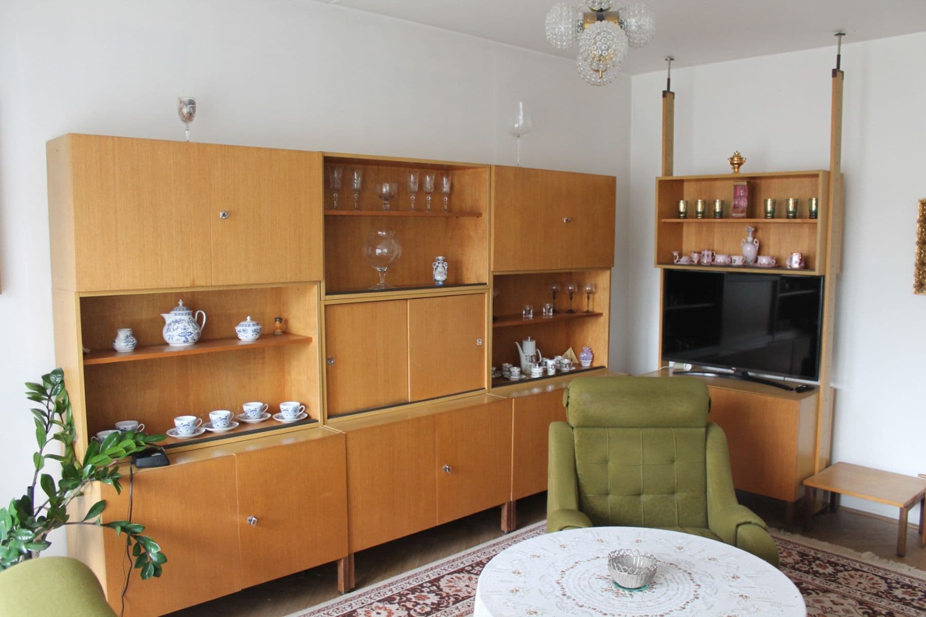 Pronájem bytu 4+1 84 m², Školní, Karlovy Vary, Karlovarský kraj Pronájem bytu 4+1 84 m², Školní, Karlovy Vary, Karlovarský kraj
