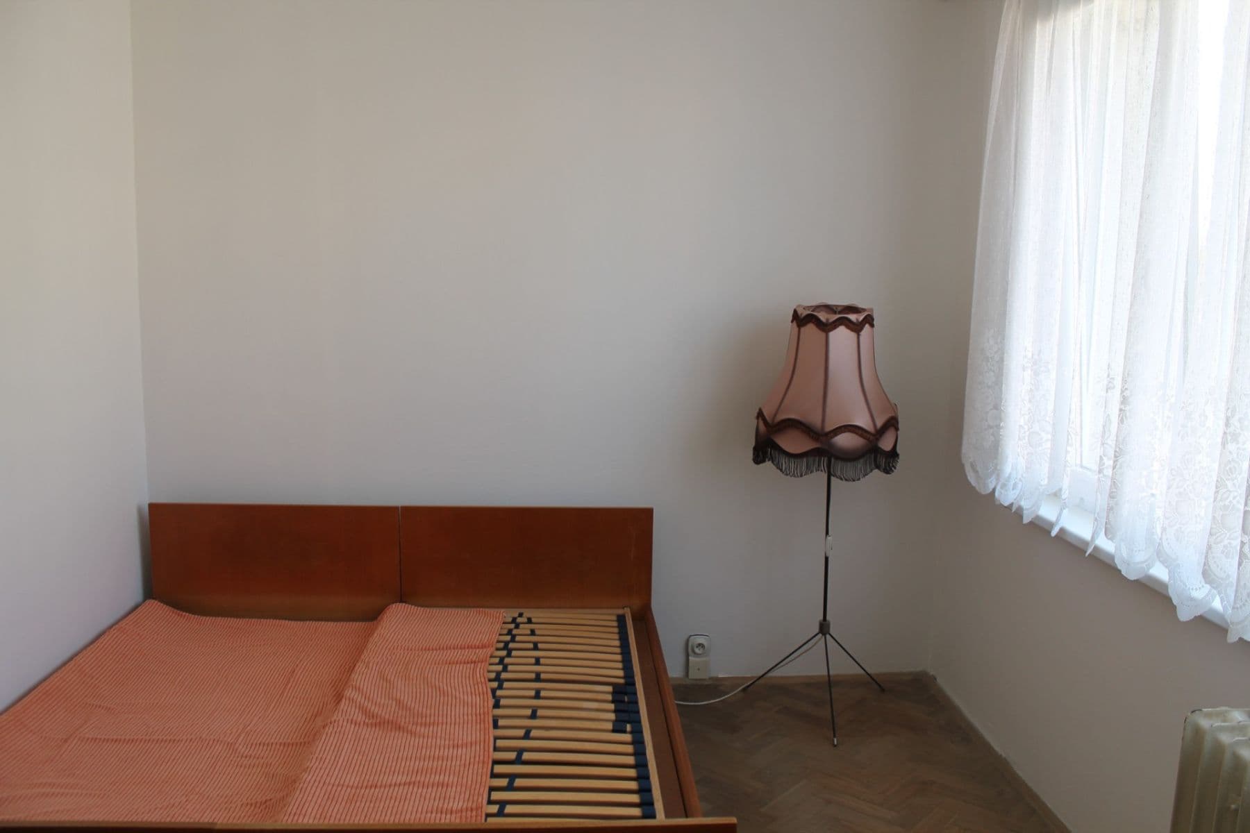 Pronájem bytu 4+1 84 m², Školní, Karlovy Vary, Karlovarský kraj Pronájem bytu 4+1 84 m², Školní, Karlovy Vary, Karlovarský kraj