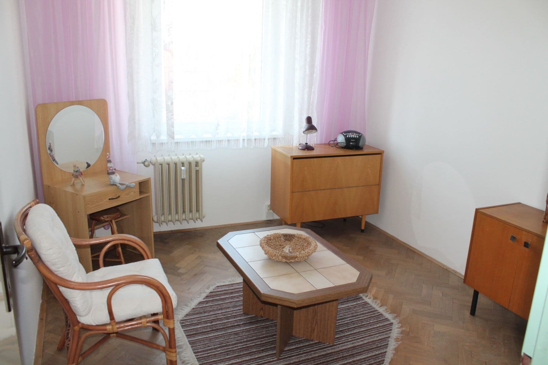 Pronájem bytu 4+1 84 m², Školní, Karlovy Vary, Karlovarský kraj Pronájem bytu 4+1 84 m², Školní, Karlovy Vary, Karlovarský kraj