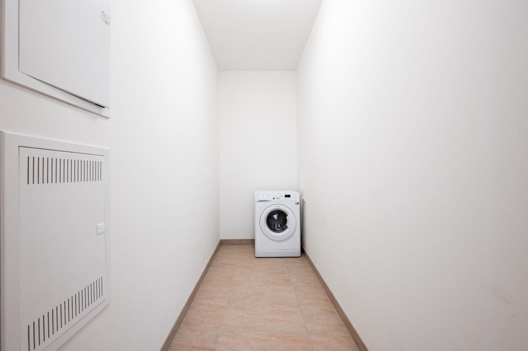 Pronájem bytu 2+kk 58 m², U Mlýnského kanálu, Praha, Praha Pronájem bytu 2+kk 58 m², U Mlýnského kanálu, Praha, Praha
