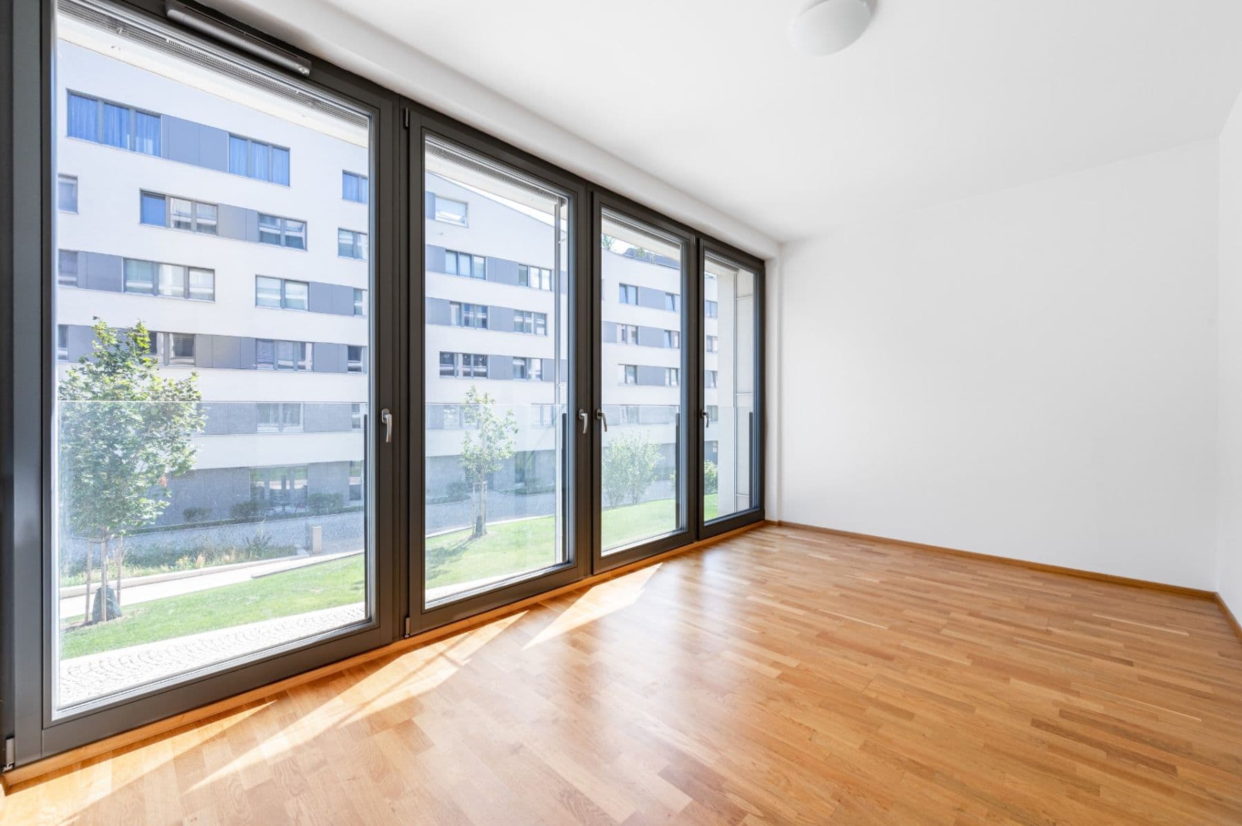 Pronájem bytu 2+kk 58 m², U Mlýnského kanálu, Praha, Praha Pronájem bytu 2+kk 58 m², U Mlýnského kanálu, Praha, Praha