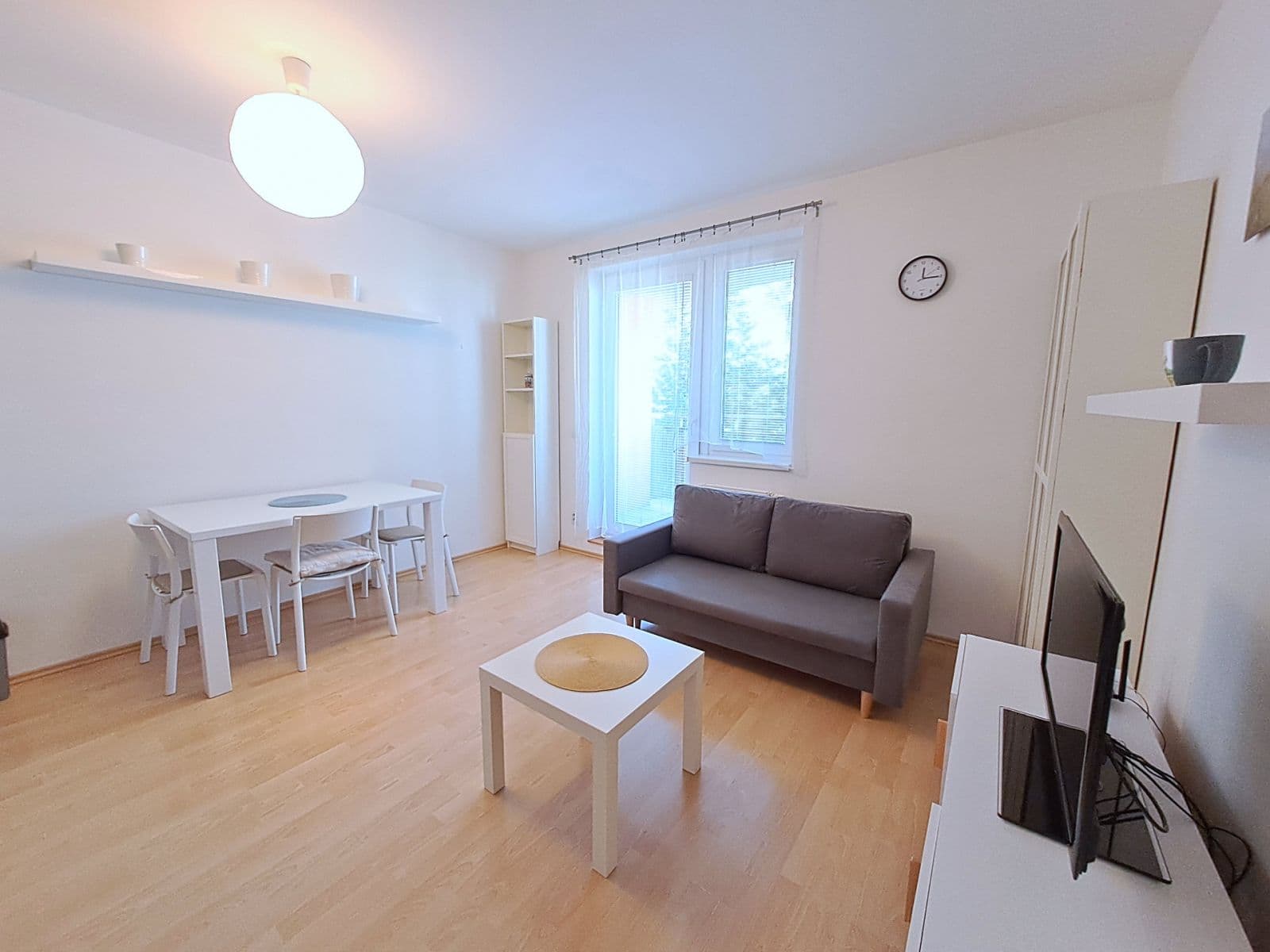 Pronájem bytu 2+kk 40 m², V Zahradách, Praha, Praha Pronájem bytu 2+kk 40 m², V Zahradách, Praha, Praha