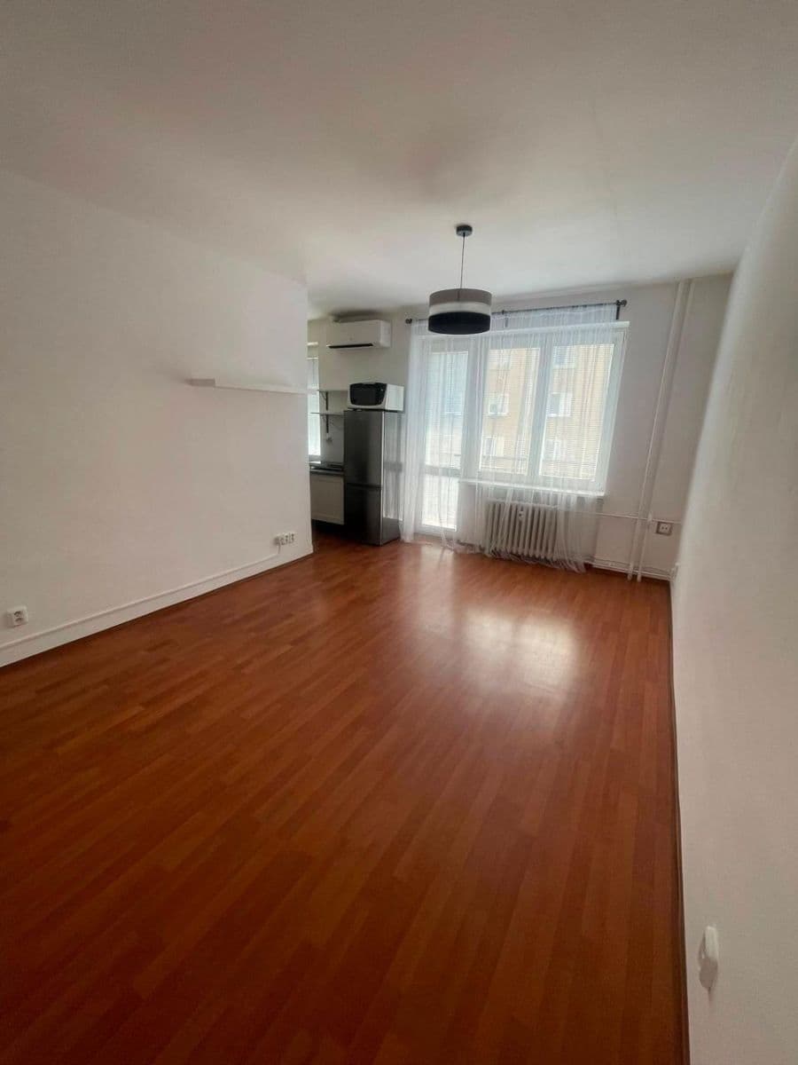 Pronájem bytu 1+kk 27 m², Dřevařská, Brno, Jihomoravský kraj Pronájem bytu 1+kk 27 m², Dřevařská, Brno, Jihomoravský kraj