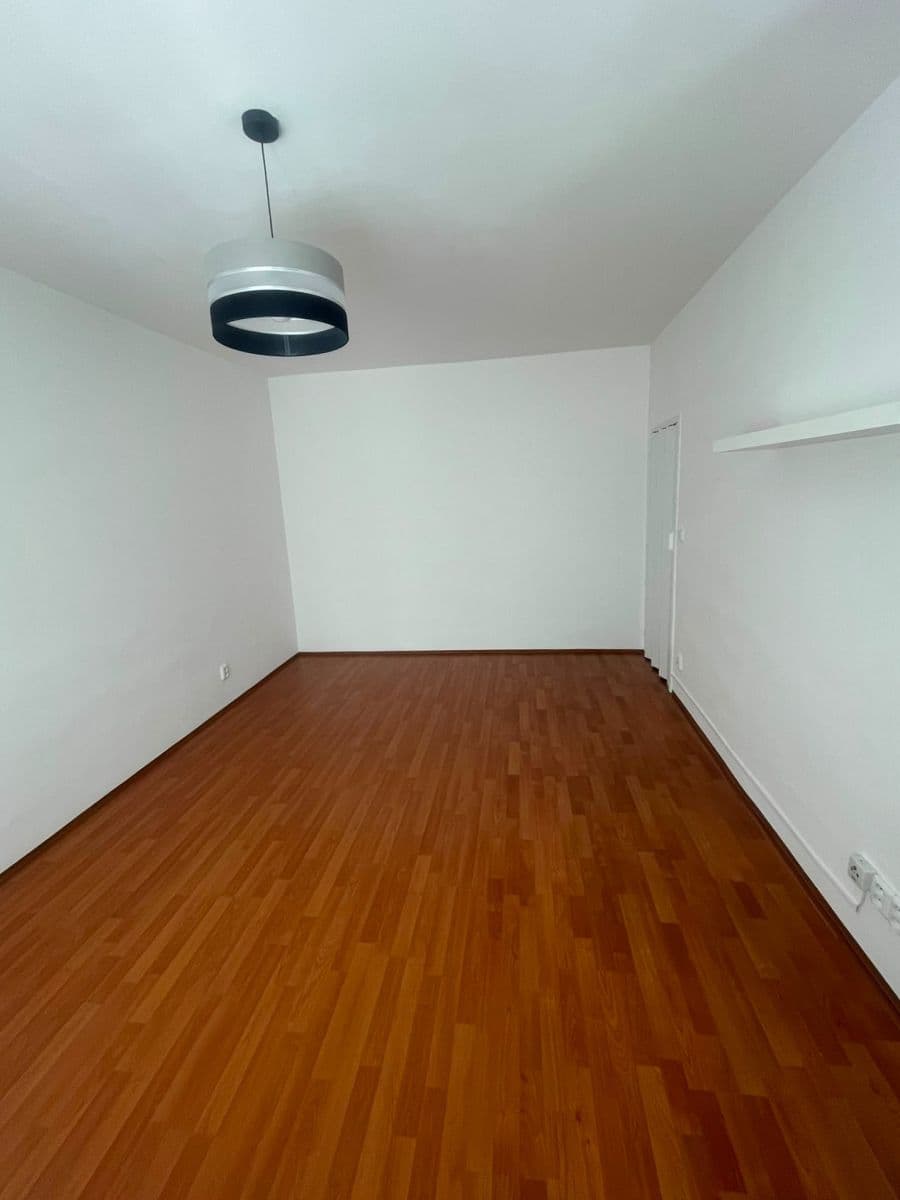 Pronájem bytu 1+kk 27 m², Dřevařská, Brno, Jihomoravský kraj Pronájem bytu 1+kk 27 m², Dřevařská, Brno, Jihomoravský kraj