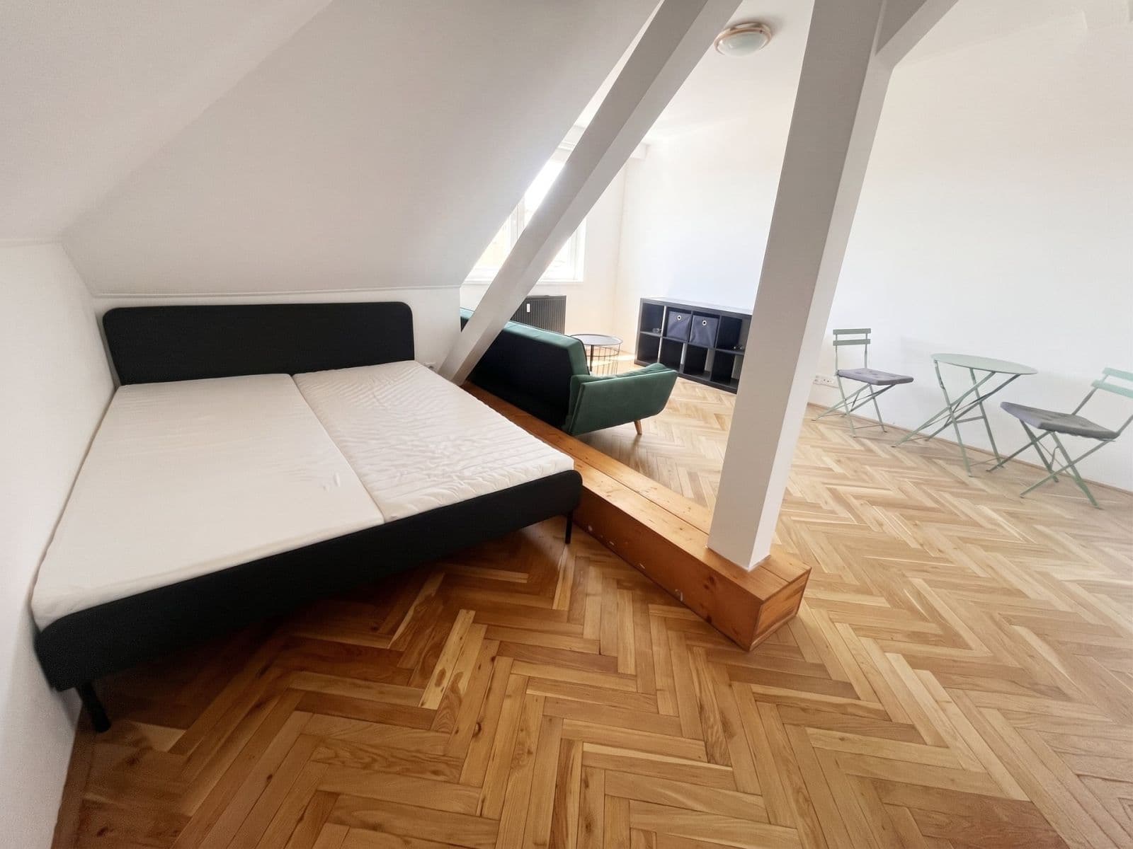 Pronájem bytu 2+1 52 m², Jindřicha Plachty, Praha, Praha Pronájem bytu 2+1 52 m², Jindřicha Plachty, Praha, Praha