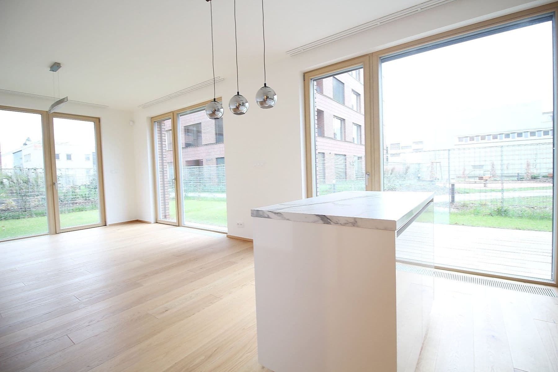 Pronájem bytu 3+kk 94 m², Pod Juliskou, Praha, Praha Pronájem bytu 3+kk 94 m², Pod Juliskou, Praha, Praha