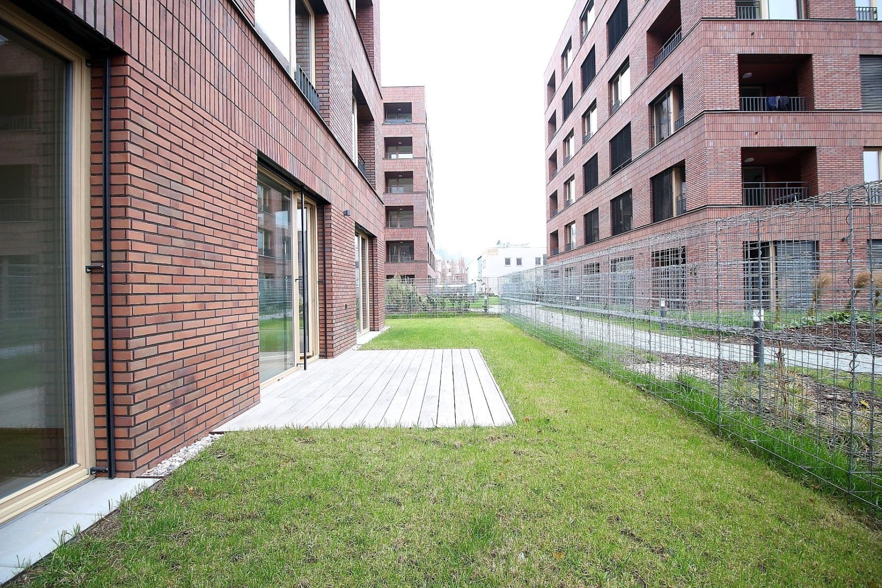 Pronájem bytu 3+kk 94 m², Pod Juliskou, Praha, Praha Pronájem bytu 3+kk 94 m², Pod Juliskou, Praha, Praha
