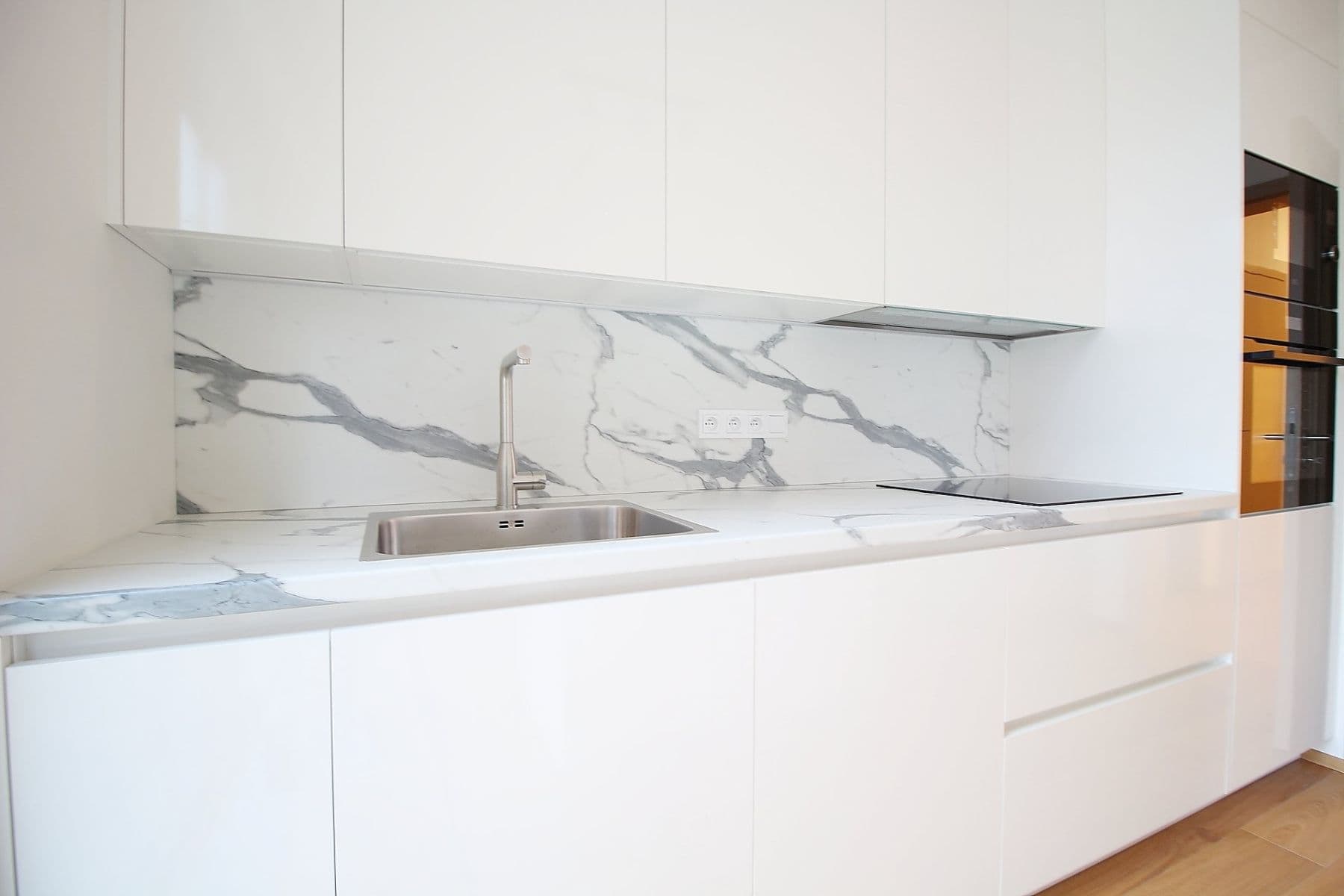 Pronájem bytu 3+kk 94 m², Pod Juliskou, Praha, Praha Pronájem bytu 3+kk 94 m², Pod Juliskou, Praha, Praha