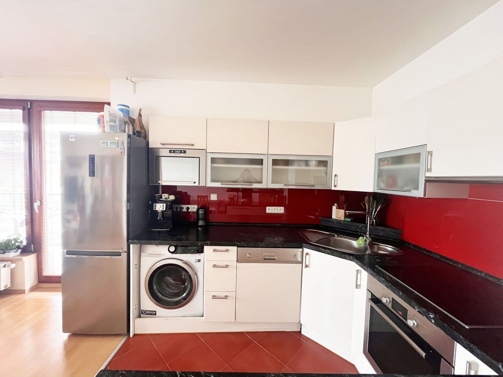 Pronájem bytu 2+kk 62 m², Jana Přibíka, Praha, Praha Pronájem bytu 2+kk 62 m², Jana Přibíka, Praha, Praha