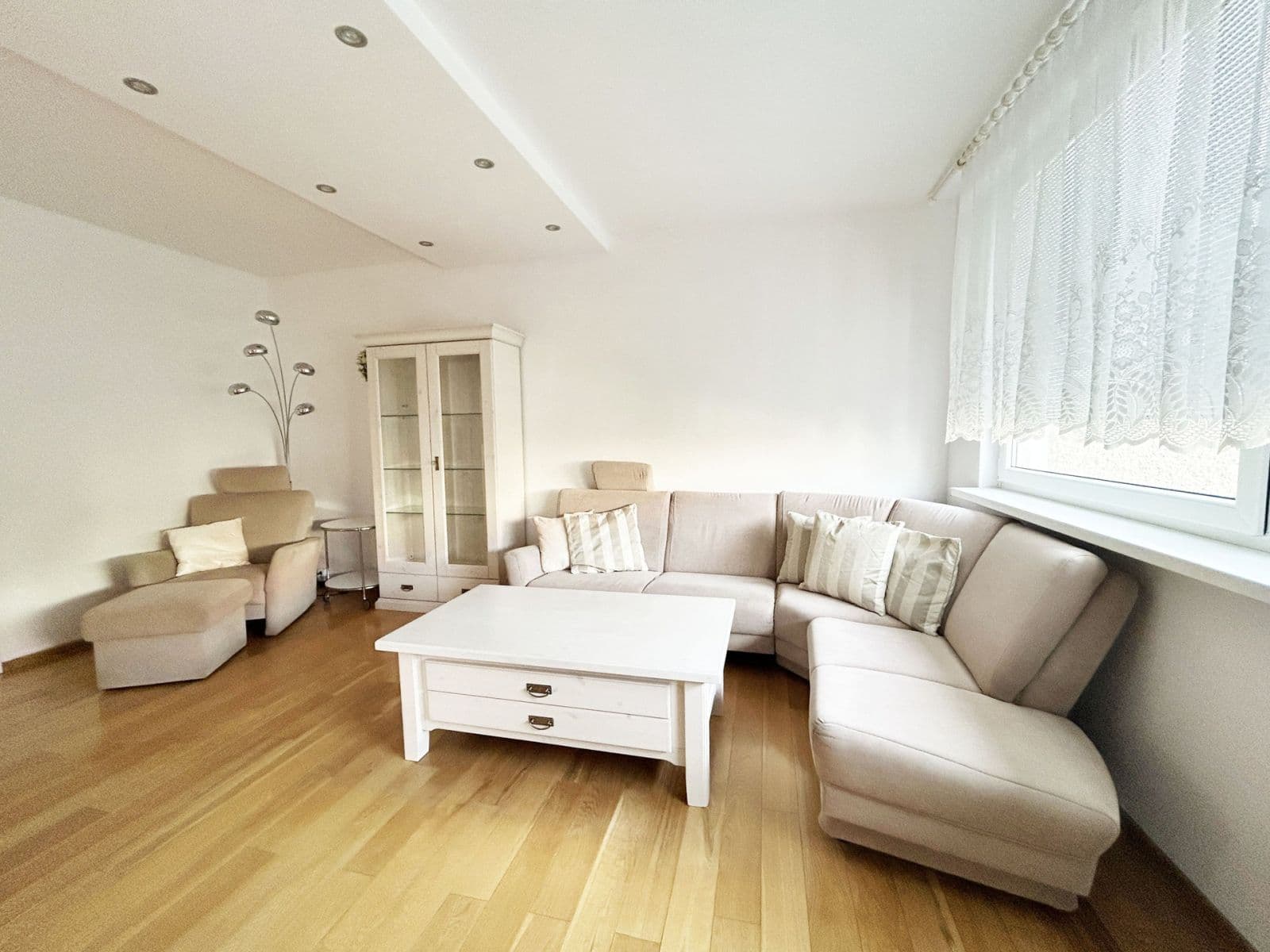 Pronájem bytu 3+1 69 m², Machatého, Praha, Praha Pronájem bytu 3+1 69 m², Machatého, Praha, Praha