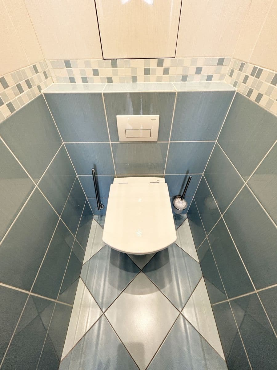Pronájem bytu 3+1 69 m², Machatého, Praha, Praha Pronájem bytu 3+1 69 m², Machatého, Praha, Praha
