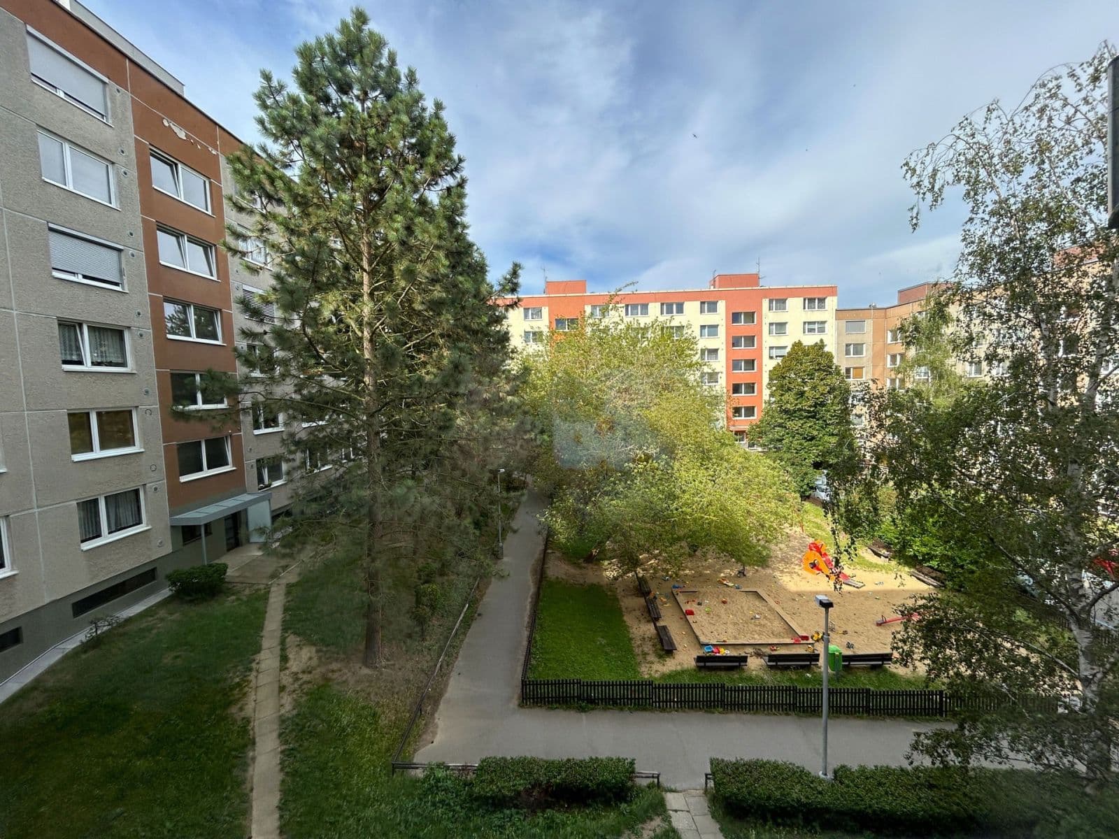 Pronájem bytu 3+1 69 m², Machatého, Praha, Praha Pronájem bytu 3+1 69 m², Machatého, Praha, Praha