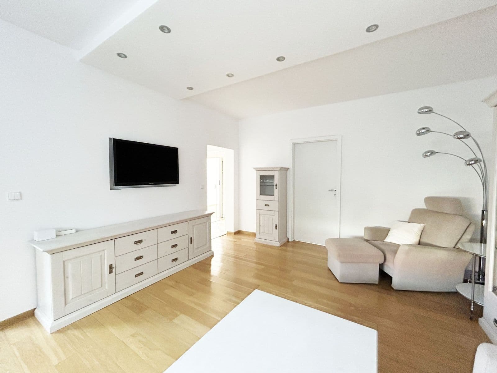 Pronájem bytu 3+1 69 m², Machatého, Praha, Praha Pronájem bytu 3+1 69 m², Machatého, Praha, Praha