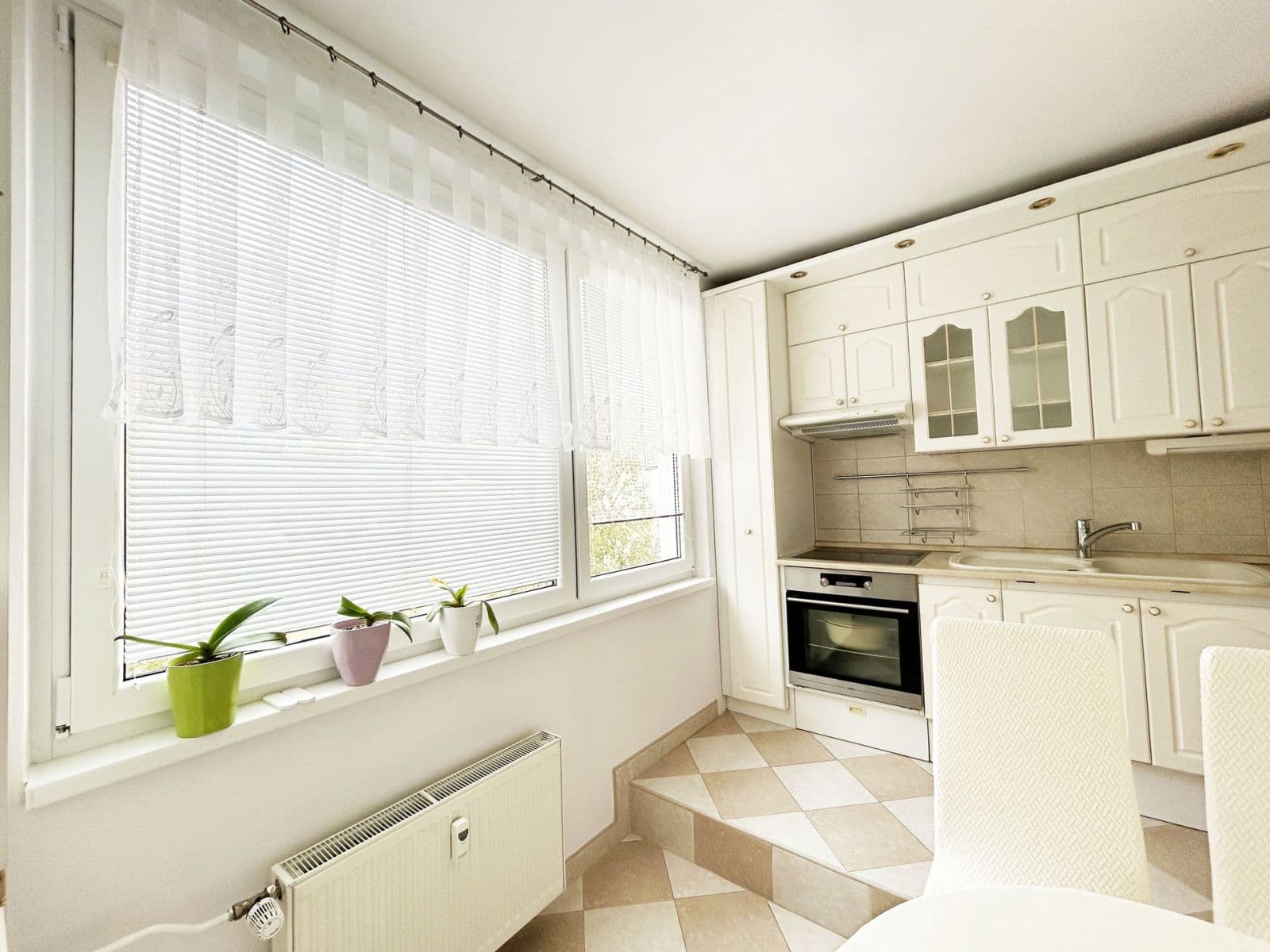 Pronájem bytu 3+1 69 m², Machatého, Praha, Praha Pronájem bytu 3+1 69 m², Machatého, Praha, Praha