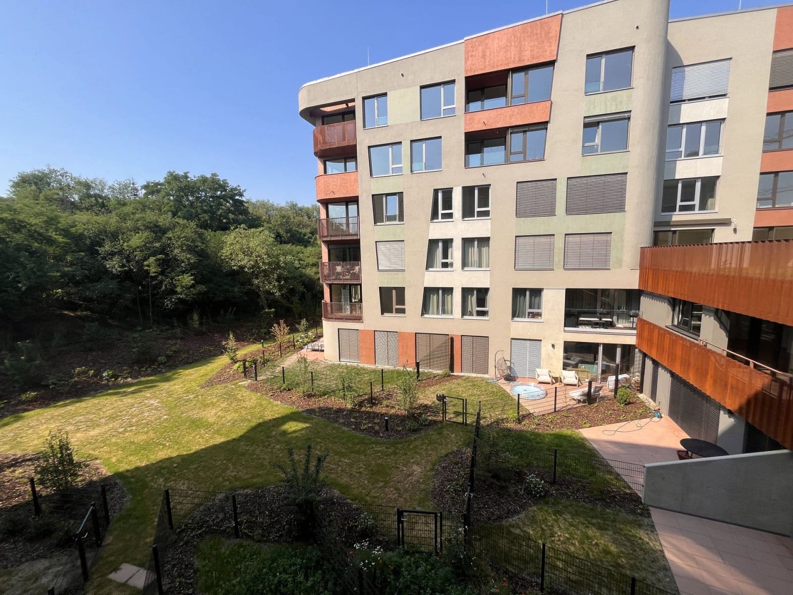 Pronájem bytu 1+kk 39 m², U Komína, Praha, Praha Pronájem bytu 1+kk 39 m², U Komína, Praha, Praha