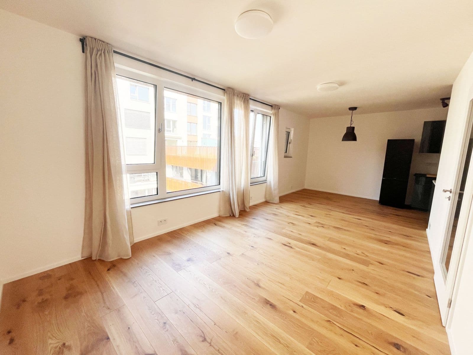Pronájem bytu 1+kk 39 m², U Komína, Praha, Praha Pronájem bytu 1+kk 39 m², U Komína, Praha, Praha