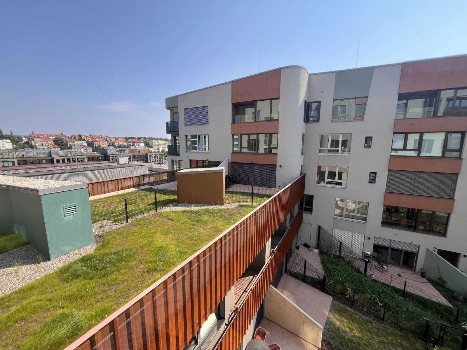 Pronájem bytu 1+kk 37 m², U Komína, Praha, Praha Pronájem bytu 1+kk 37 m², U Komína, Praha, Praha