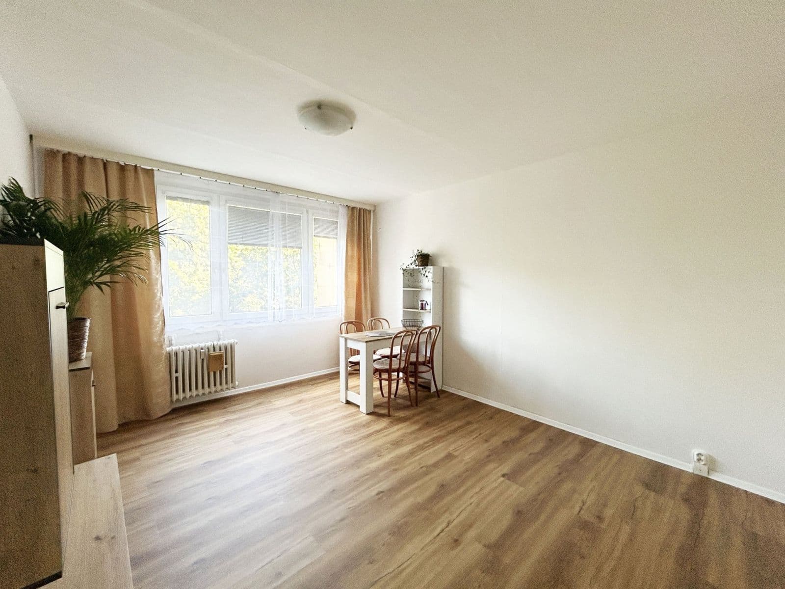 Pronájem bytu 1+1 27 m², Varnsdorfská, Praha, Praha Pronájem bytu 1+1 27 m², Varnsdorfská, Praha, Praha