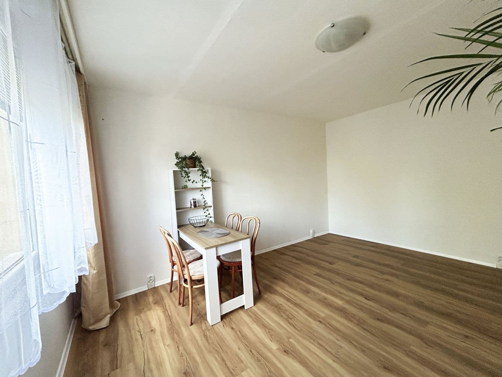 Pronájem bytu 1+1 27 m², Varnsdorfská, Praha, Praha Pronájem bytu 1+1 27 m², Varnsdorfská, Praha, Praha