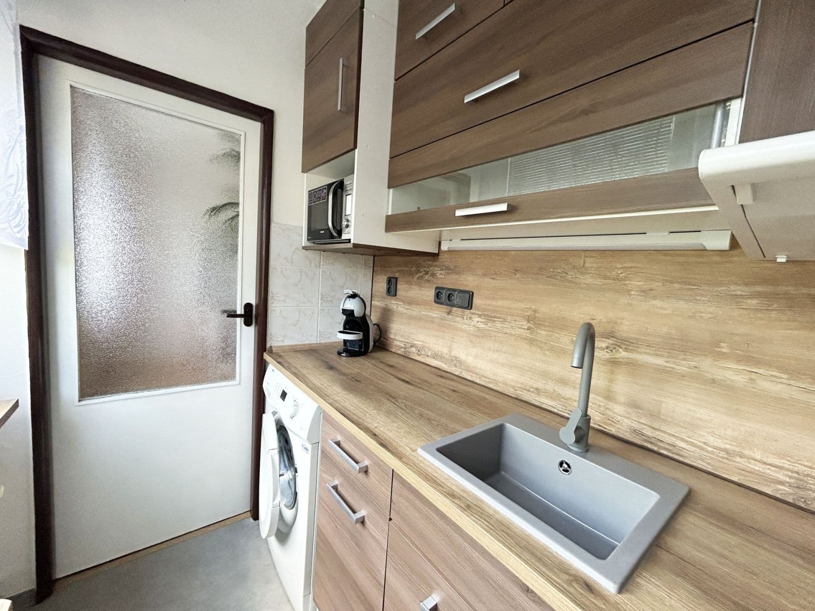 Pronájem bytu 1+1 27 m², Varnsdorfská, Praha, Praha Pronájem bytu 1+1 27 m², Varnsdorfská, Praha, Praha