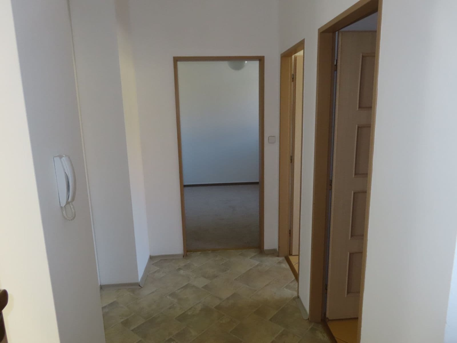 Pronájem bytu 3+kk 58 m², Vlnitá, Praha, Praha Pronájem bytu 3+kk 58 m², Vlnitá, Praha, Praha