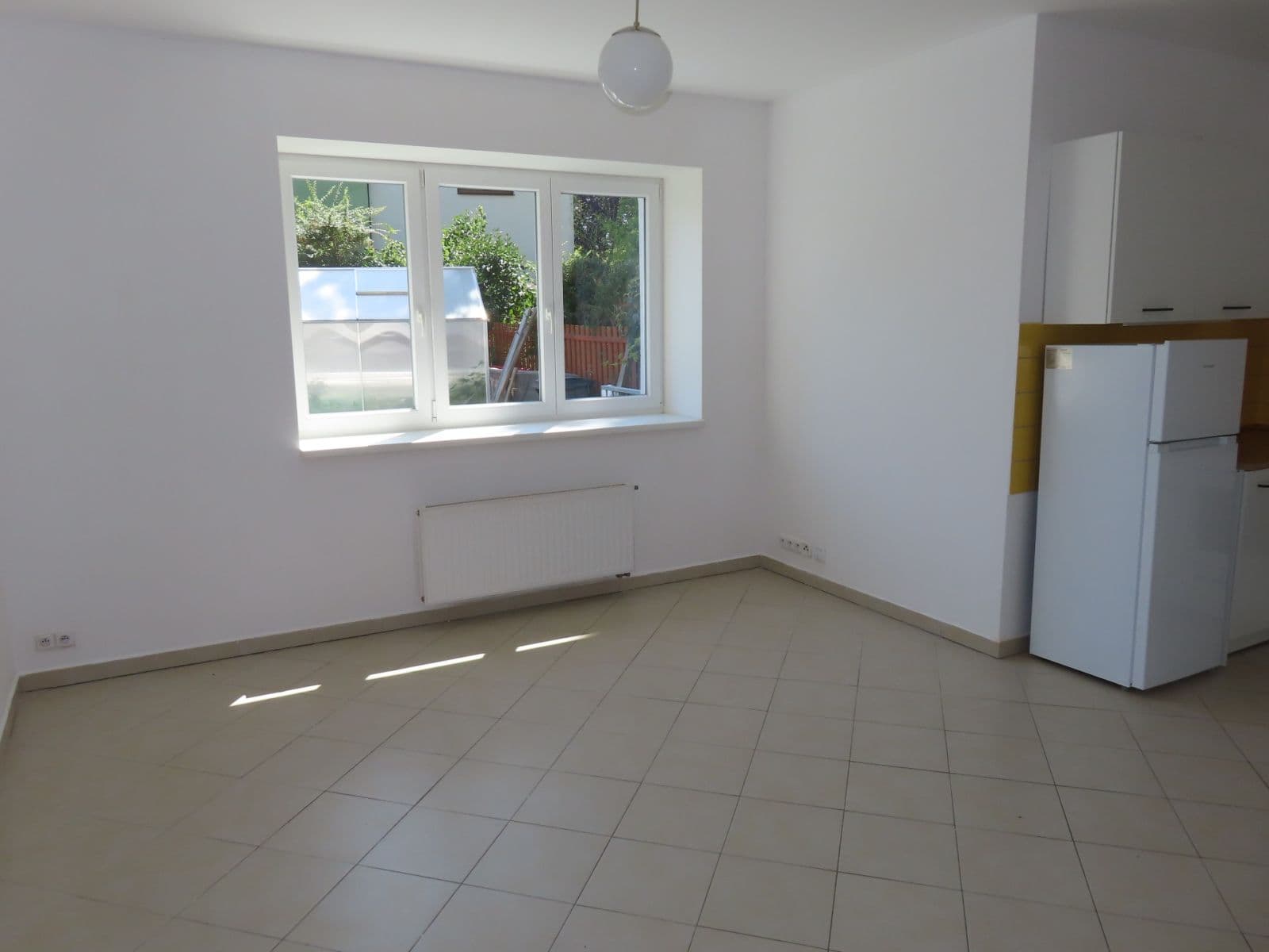 Pronájem bytu 3+kk 58 m², Vlnitá, Praha, Praha Pronájem bytu 3+kk 58 m², Vlnitá, Praha, Praha