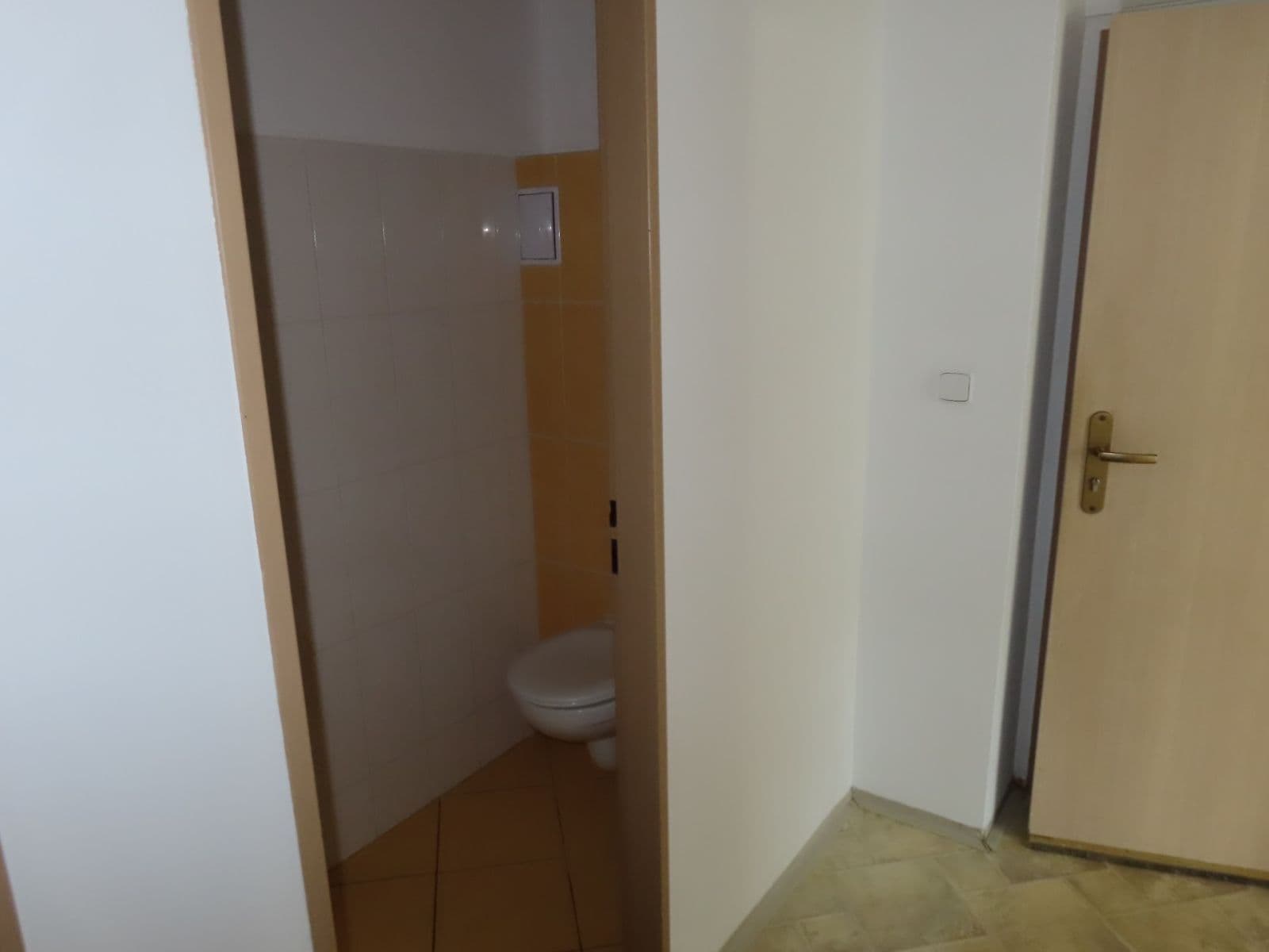 Pronájem bytu 3+kk 58 m², Vlnitá, Praha, Praha Pronájem bytu 3+kk 58 m², Vlnitá, Praha, Praha