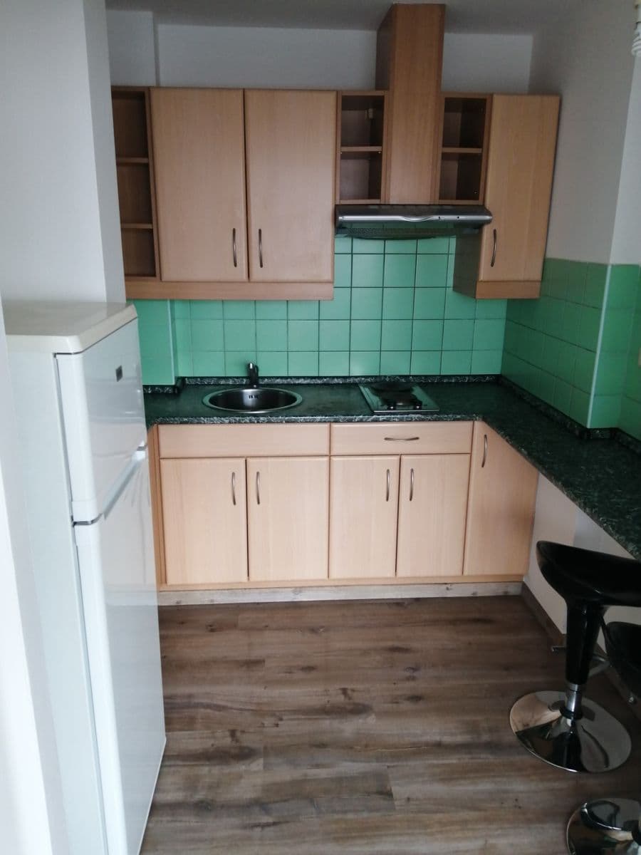 Pronájem bytu 1+1 41 m², Lovosická, Praha, Praha Pronájem bytu 1+1 41 m², Lovosická, Praha, Praha