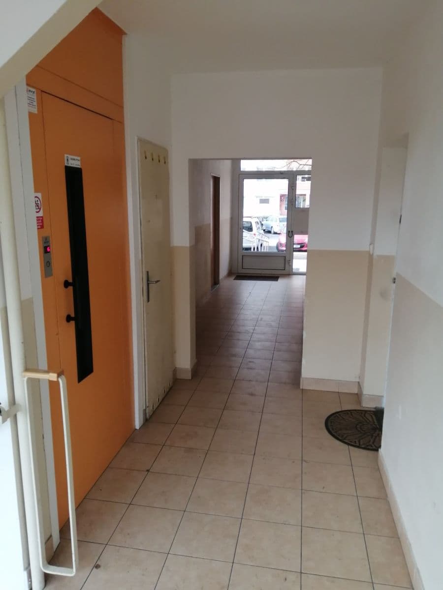 Pronájem bytu 1+1 41 m², Lovosická, Praha, Praha Pronájem bytu 1+1 41 m², Lovosická, Praha, Praha