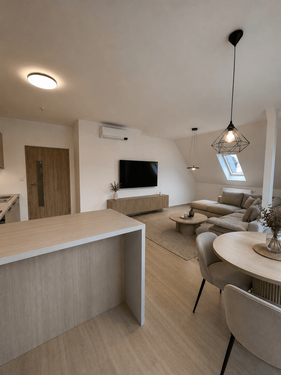 Pronájem bytu 3+kk 94 m², Horova, Ústí nad Labem, Ústecký kraj Pronájem bytu 3+kk 94 m², Horova, Ústí nad Labem, Ústecký kraj