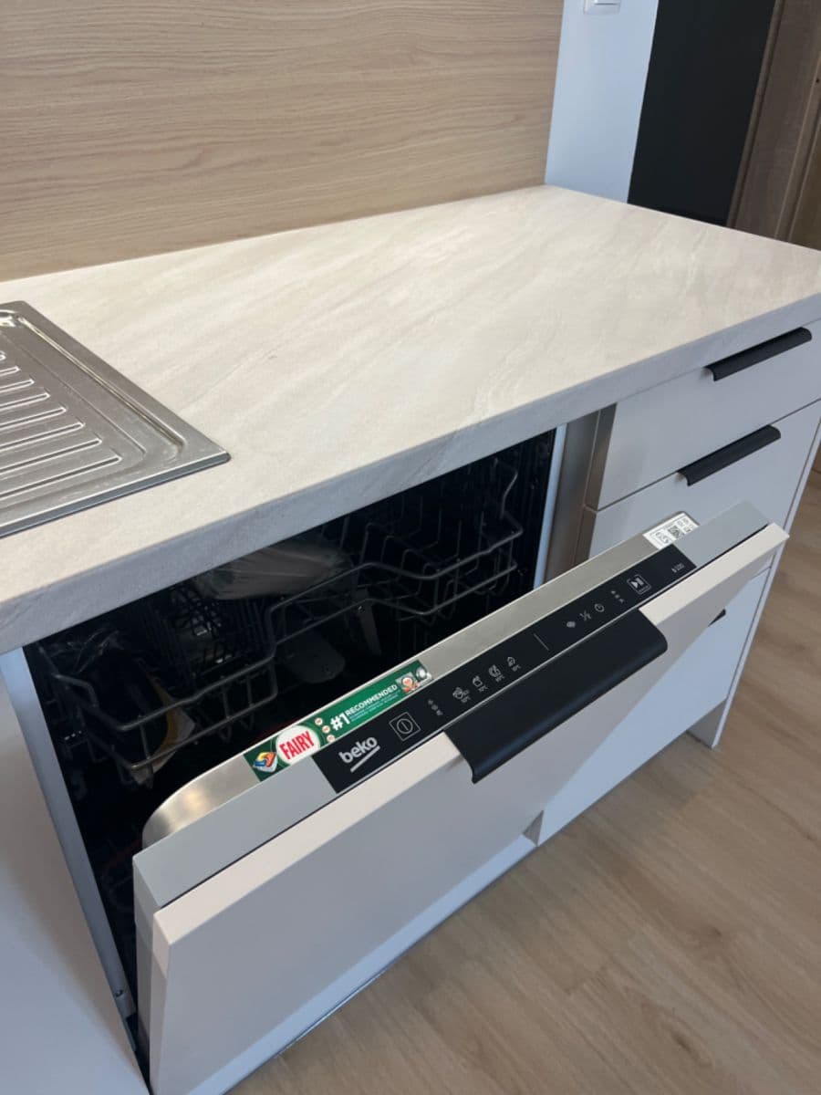 Pronájem bytu 3+kk 94 m², Horova, Ústí nad Labem, Ústecký kraj Pronájem bytu 3+kk 94 m², Horova, Ústí nad Labem, Ústecký kraj