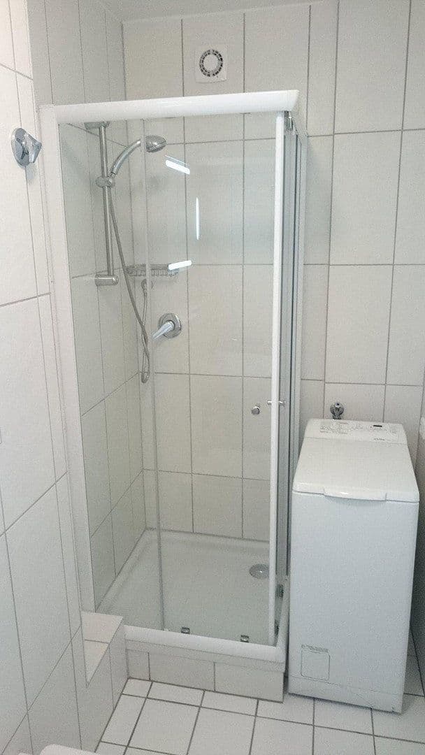 Pronájem bytu 1+1 32 m², Kiel, Šlesvicko-Holštýnsko Pronájem bytu 1+1 32 m², Kiel, Šlesvicko-Holštýnsko