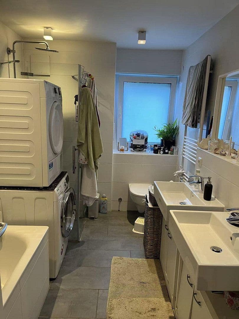 Prodej bytu 3+1 70 m², Freiherr-von-Stengel-Str.xx, Neubiberg, Bavorsko Prodej bytu 3+1 70 m², Freiherr-von-Stengel-Str.xx, Neubiberg, Bavorsko
