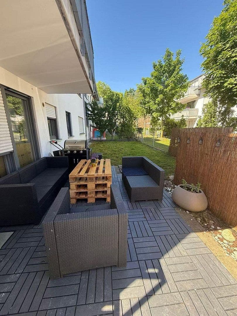 Prodej bytu 3+1 70 m², Freiherr-von-Stengel-Str.xx, Neubiberg, Bavorsko Prodej bytu 3+1 70 m², Freiherr-von-Stengel-Str.xx, Neubiberg, Bavorsko