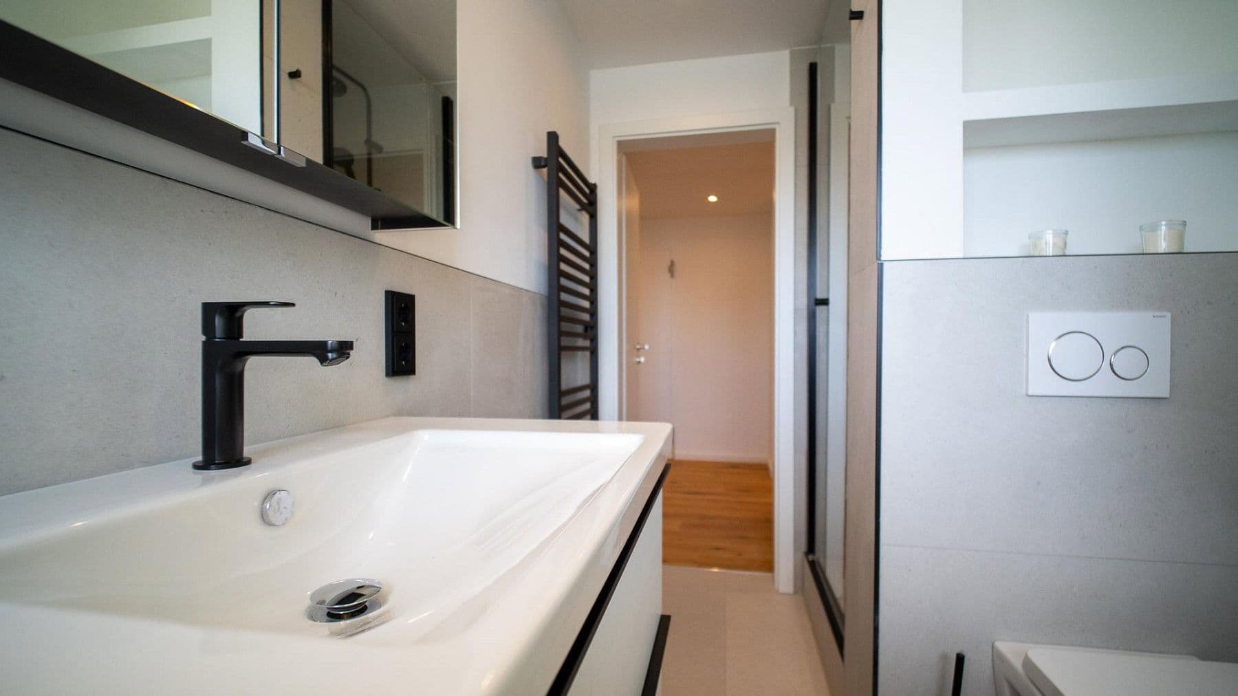 Prodej bytu 4+1 83 m², Schaffhauser Straße 16, München, Bavorsko Prodej bytu 4+1 83 m², Schaffhauser Straße 16, München, Bavorsko