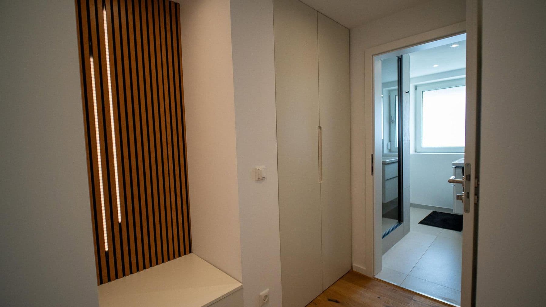 Prodej bytu 4+1 83 m², Schaffhauser Straße 16, München, Bavorsko Prodej bytu 4+1 83 m², Schaffhauser Straße 16, München, Bavorsko