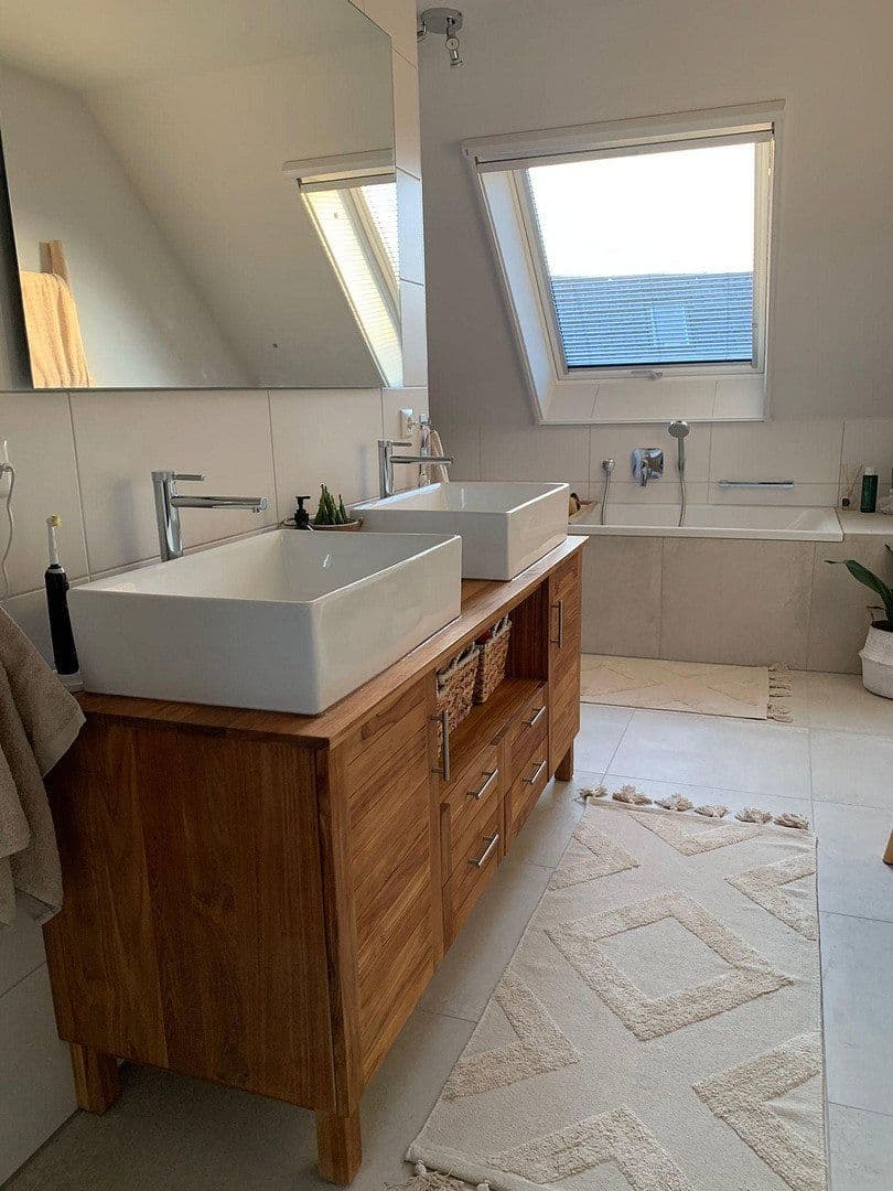 Prodej bytu 4+1 113 m², Metzingen, Bádensko-Württembersko Prodej bytu 4+1 113 m², Metzingen, Bádensko-Württembersko