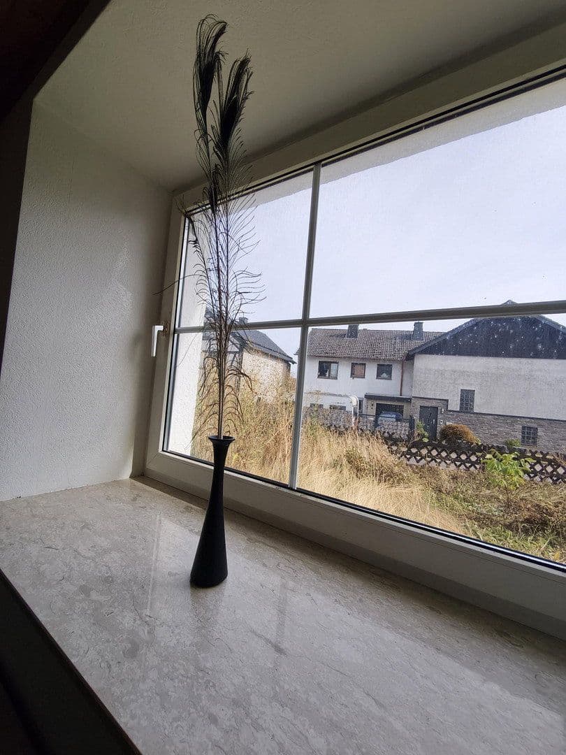 Prodej domu 259 m², pozemek 718 m², Euskirchenerstr. 33, Nettersheim, Severní Porýní-Vestfálsko Prodej domu 259 m², pozemek 718 m², Euskirchenerstr. 33, Nettersheim, Severní Porýní-Vestfálsko