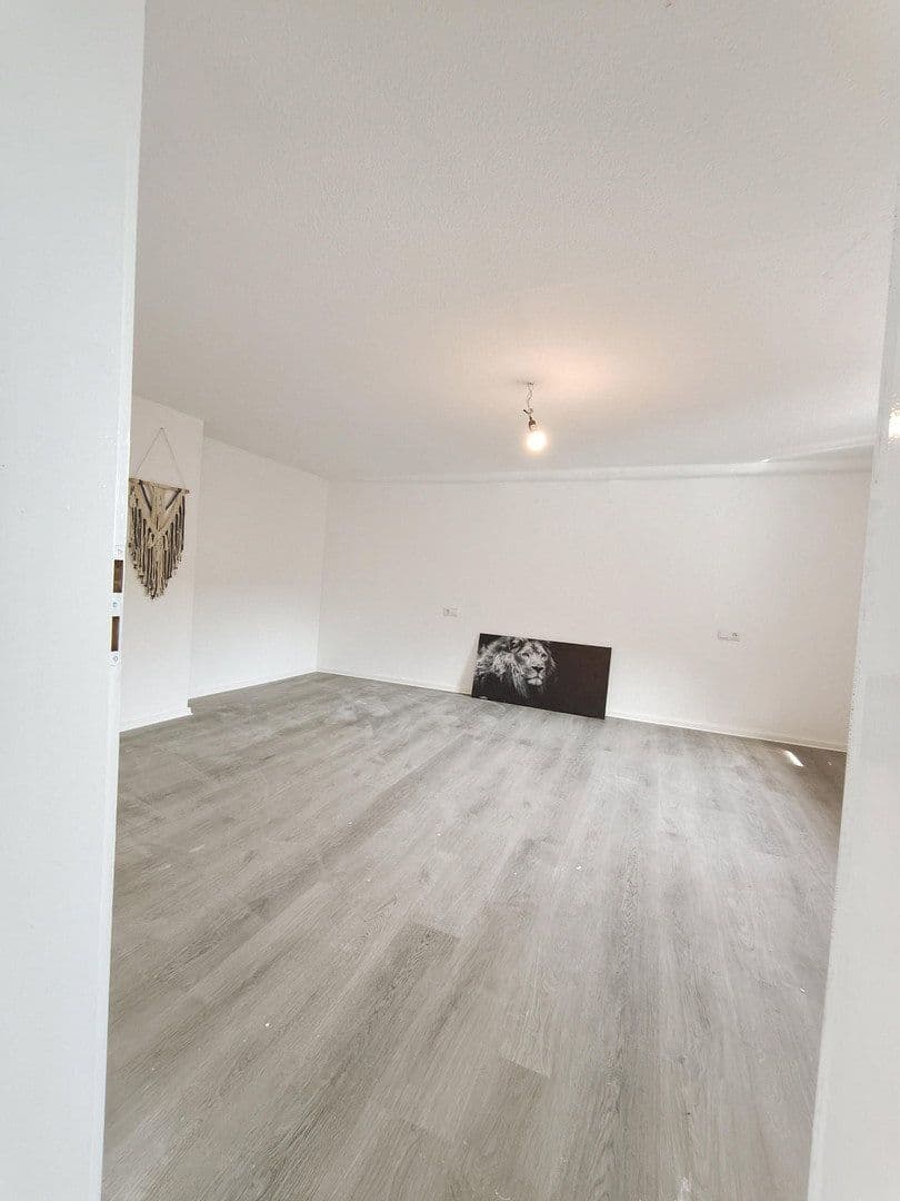 Prodej domu 259 m², pozemek 718 m², Euskirchenerstr. 33, Nettersheim, Severní Porýní-Vestfálsko Prodej domu 259 m², pozemek 718 m², Euskirchenerstr. 33, Nettersheim, Severní Porýní-Vestfálsko