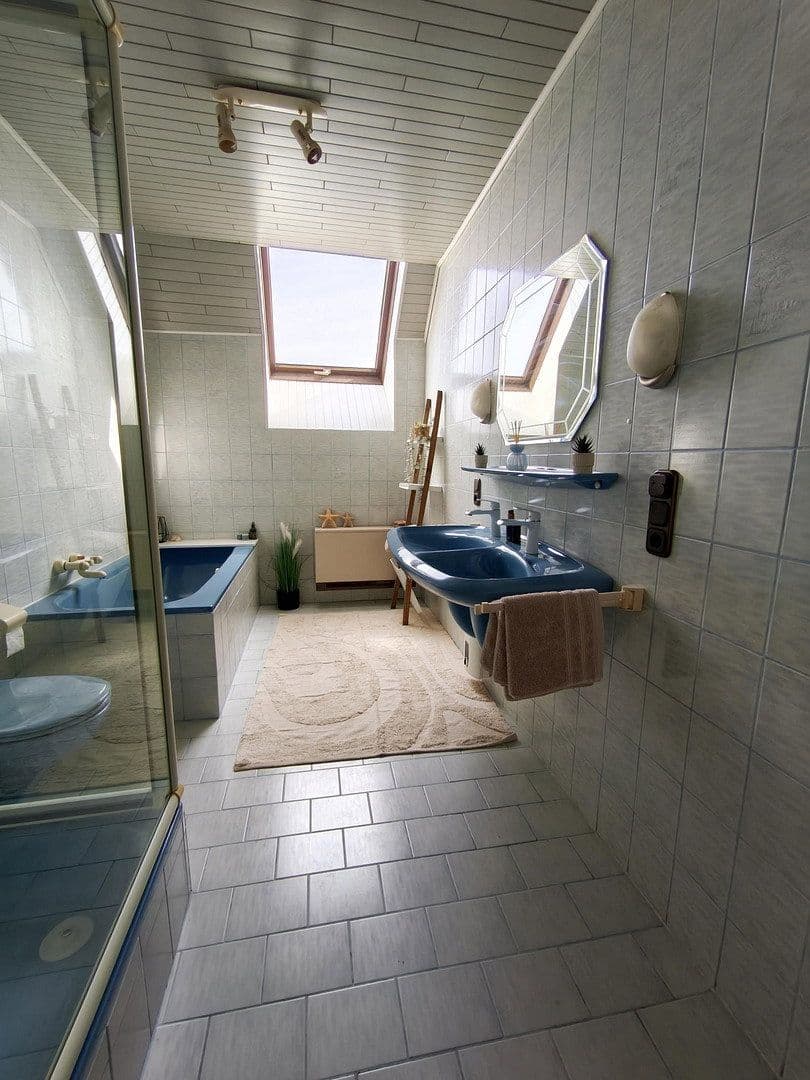 Prodej domu 259 m², pozemek 718 m², Euskirchenerstr. 33, Nettersheim, Severní Porýní-Vestfálsko Prodej domu 259 m², pozemek 718 m², Euskirchenerstr. 33, Nettersheim, Severní Porýní-Vestfálsko