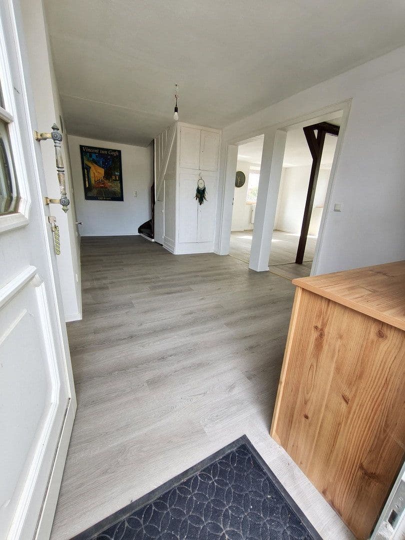 Prodej domu 259 m², pozemek 718 m², Euskirchenerstr. 33, Nettersheim, Severní Porýní-Vestfálsko Prodej domu 259 m², pozemek 718 m², Euskirchenerstr. 33, Nettersheim, Severní Porýní-Vestfálsko