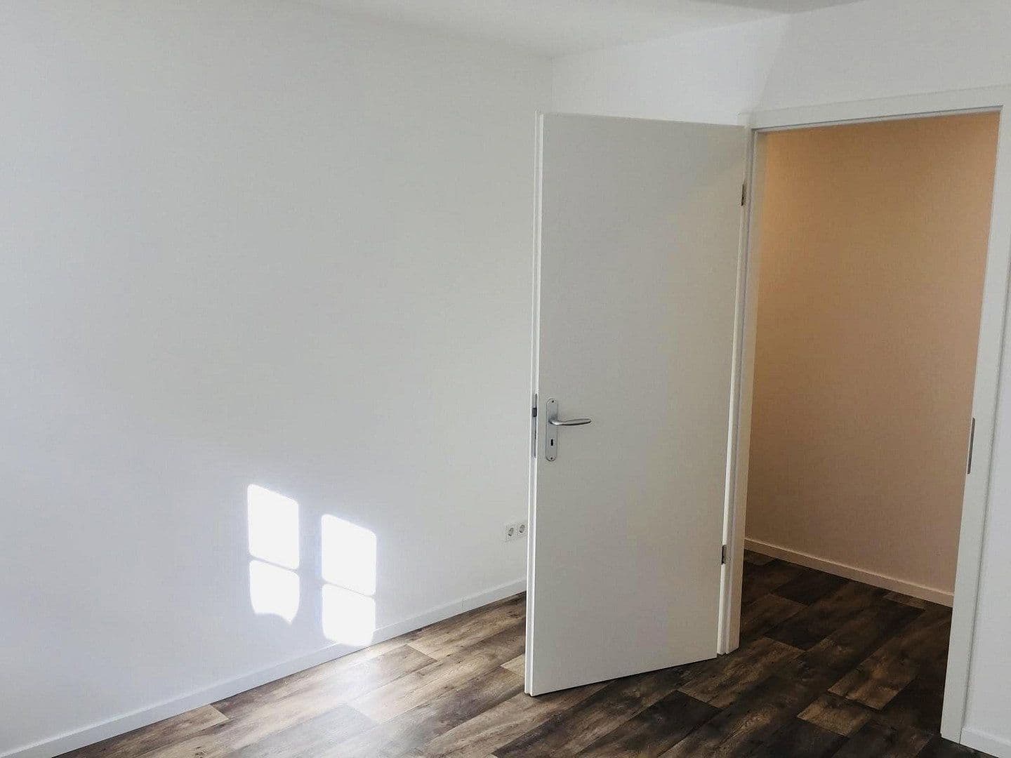 Pronájem bytu 4+1 100 m², Tanzberg 1, Meiningen, Durynsko Pronájem bytu 4+1 100 m², Tanzberg 1, Meiningen, Durynsko