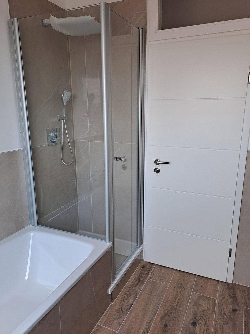 Pronájem kanceláře 115 m², Gilching, Bavorsko Pronájem kanceláře 115 m², Gilching, Bavorsko