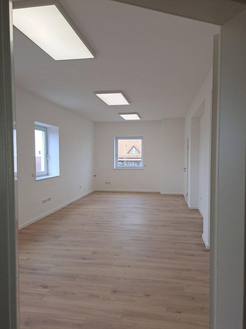 Pronájem kanceláře 115 m², Gilching, Bavorsko Pronájem kanceláře 115 m², Gilching, Bavorsko
