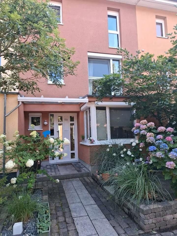 Prodej domu 154 m², pozemek 182 m², Bremen, Bremen Prodej domu 154 m², pozemek 182 m², Bremen, Bremen