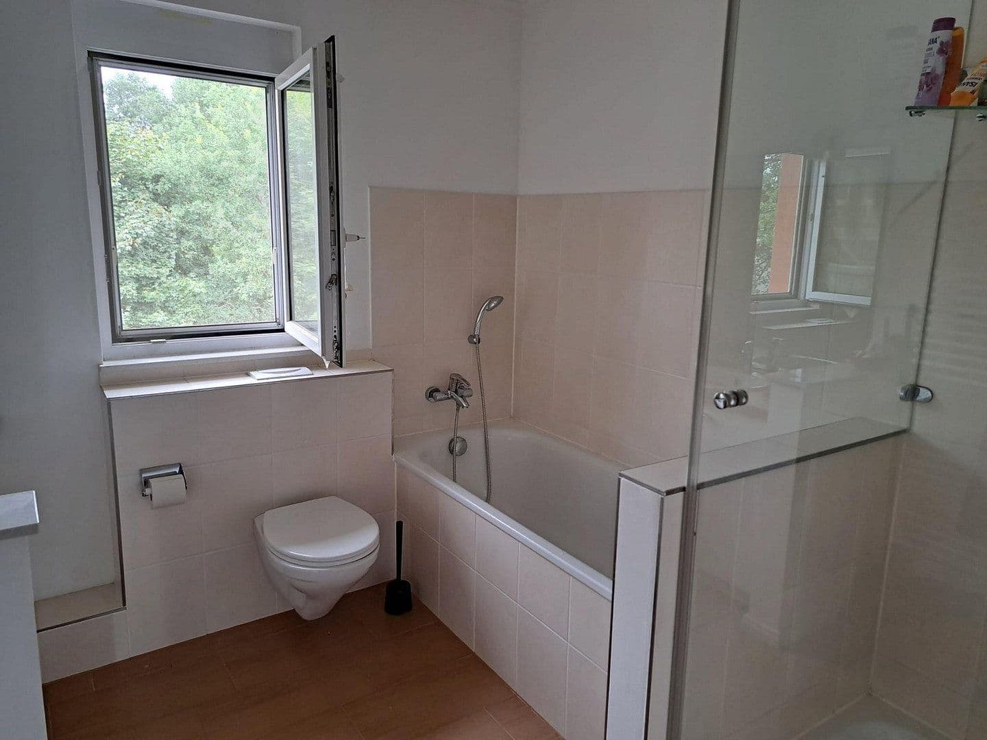 Prodej domu 154 m², pozemek 182 m², Bremen, Bremen Prodej domu 154 m², pozemek 182 m², Bremen, Bremen