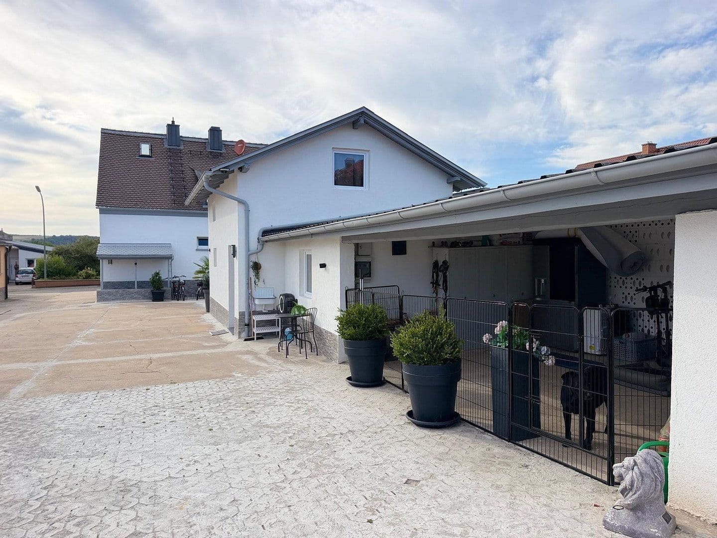 Prodej domu 219 m², pozemek 1.110 m², Kirchäckerstraße 10, Oberhaid, Bavorsko Prodej domu 219 m², pozemek 1.110 m², Kirchäckerstraße 10, Oberhaid, Bavorsko
