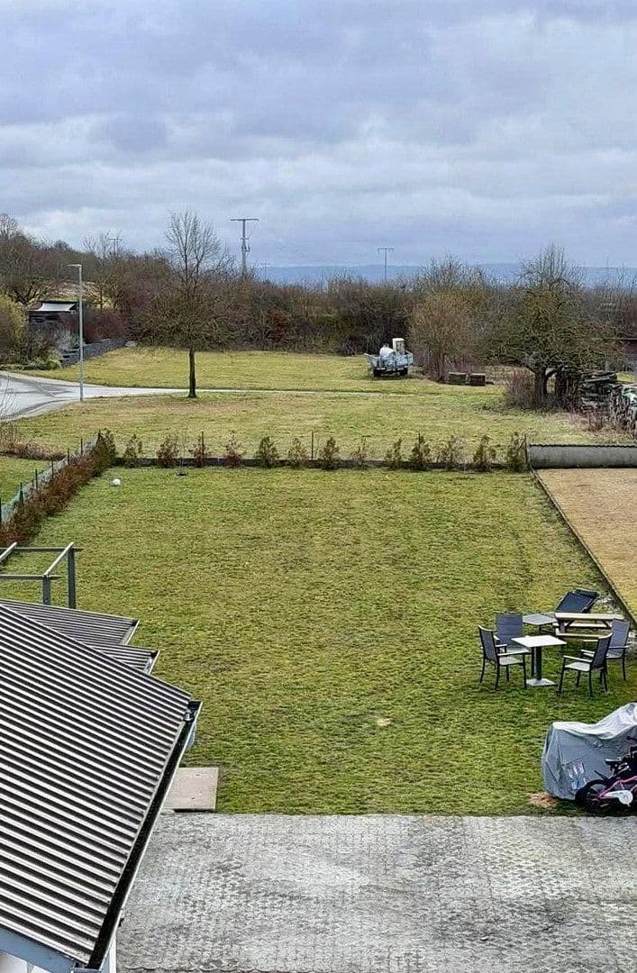 Prodej domu 219 m², pozemek 1.110 m², Kirchäckerstraße 10, Oberhaid, Bavorsko Prodej domu 219 m², pozemek 1.110 m², Kirchäckerstraße 10, Oberhaid, Bavorsko