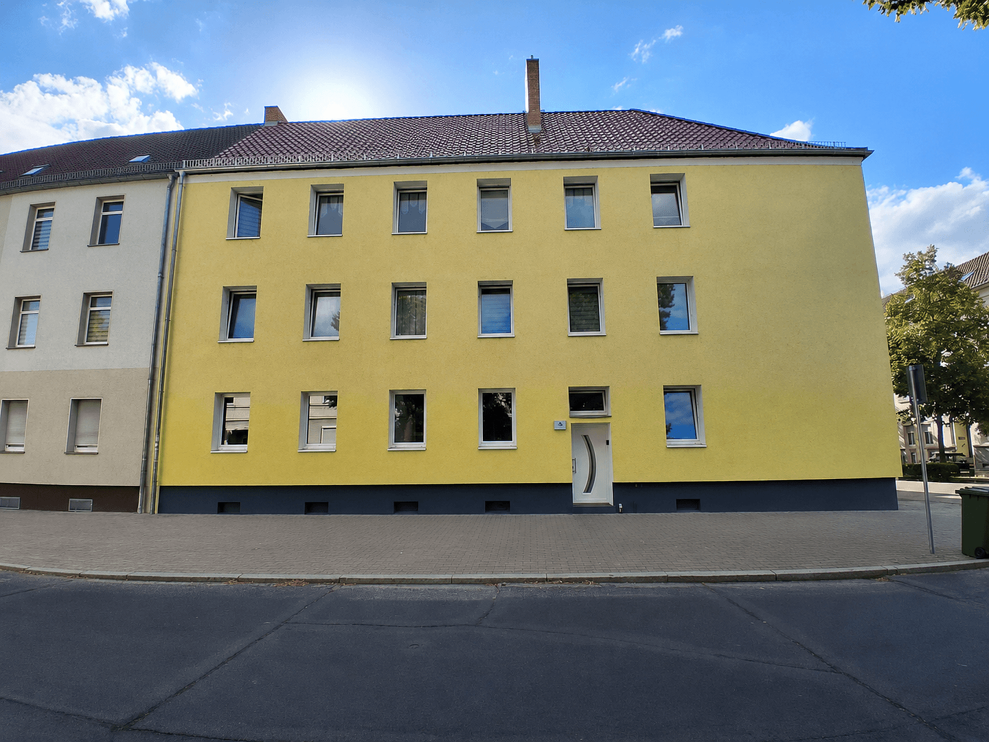 Pronájem bytu 4+1 88 m², Bernburger Straße 16, Dessau-Roßlau, Sasko-Anhaltsko Pronájem bytu 4+1 88 m², Bernburger Straße 16, Dessau-Roßlau, Sasko-Anhaltsko